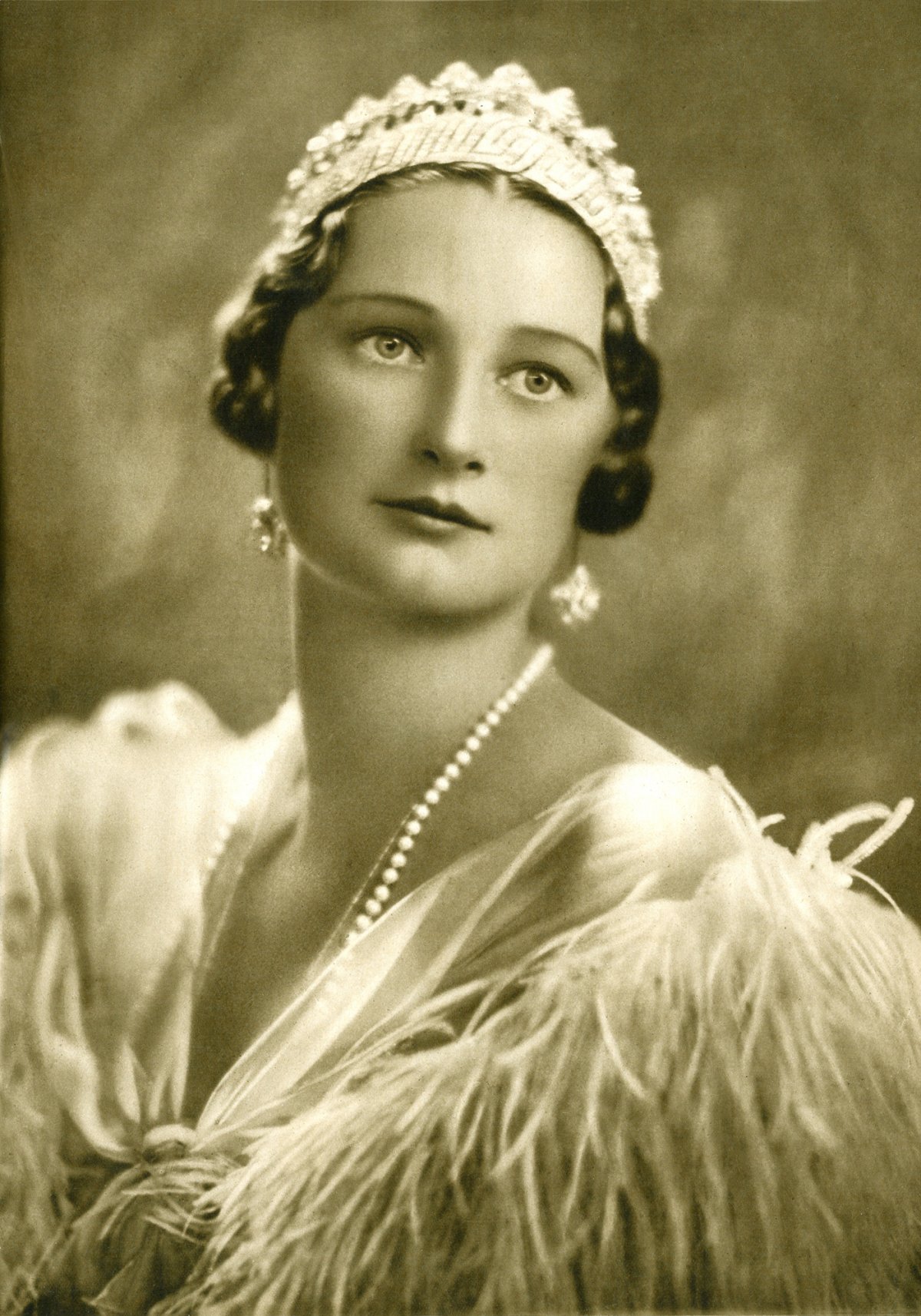 The Nine Provinces Tiara