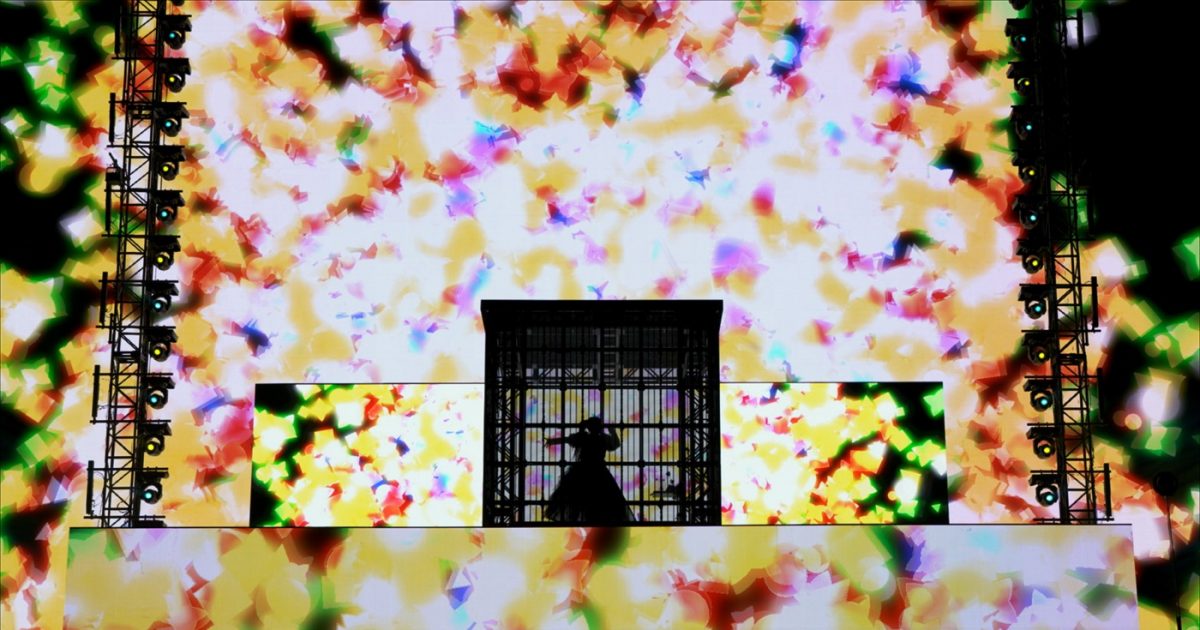 劇場版 Ado SPECIAL LIVE「心臓」』より新場面写真解禁！入場者