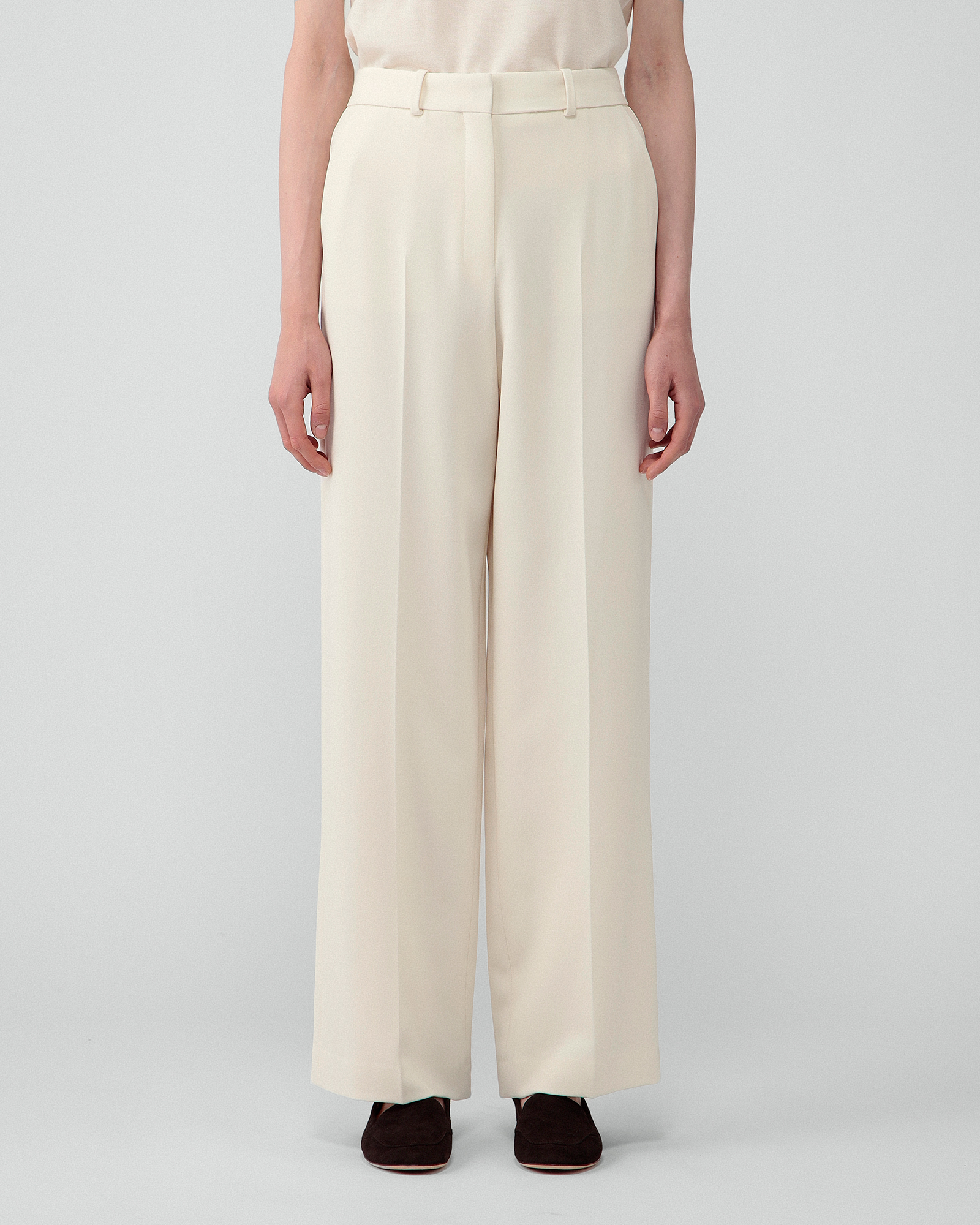 Admiral Crepe Relax Straight Pant J | WOMEN（レディース）｜Theory
