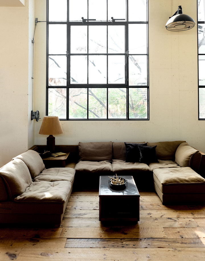 HN SOFA OTTOMAN | TRUCK FURNITURE