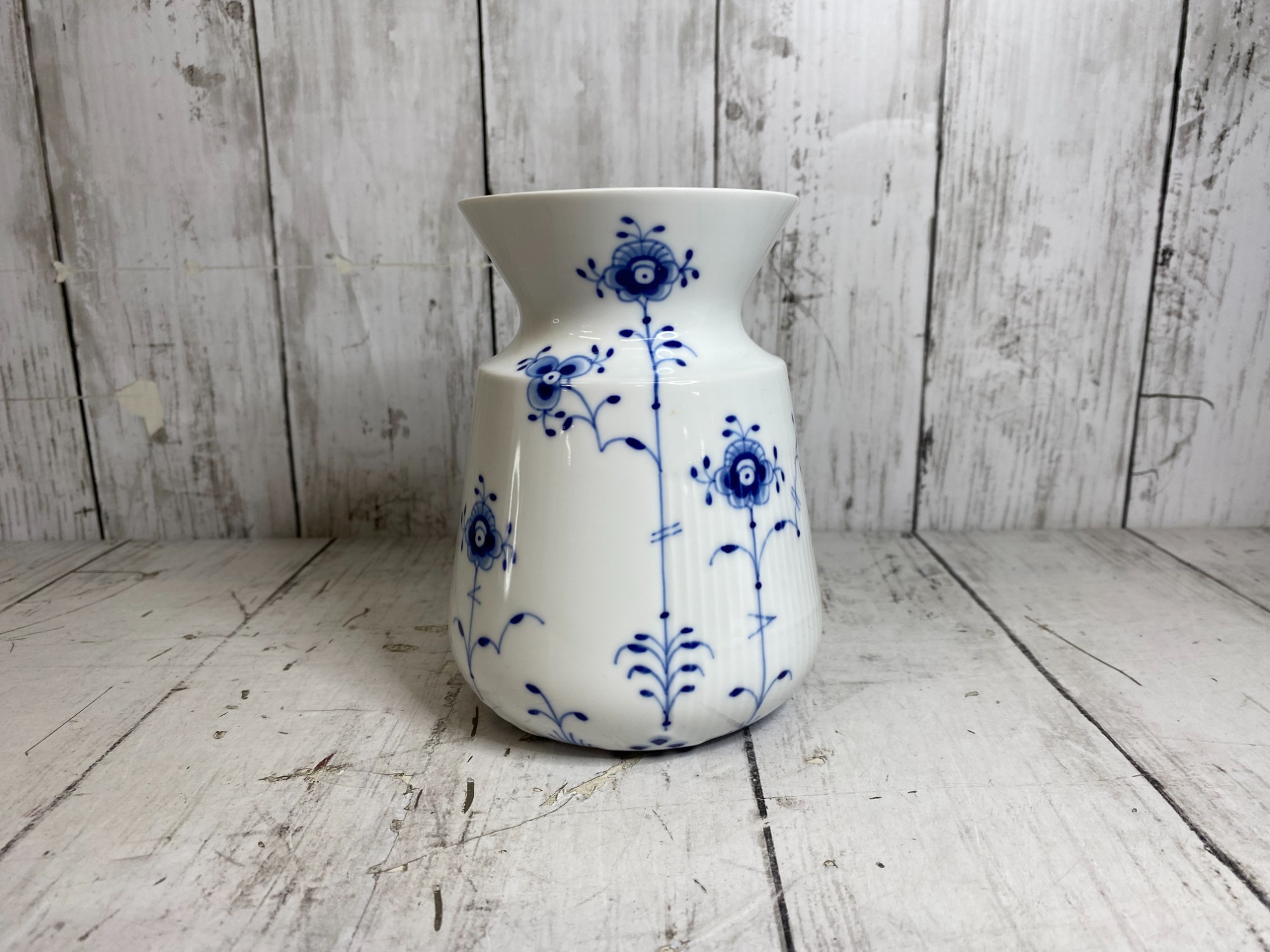 ROYAL COPENHAGEN（ロイヤルコペンハーゲン）ブルーエレメンツの花瓶が
