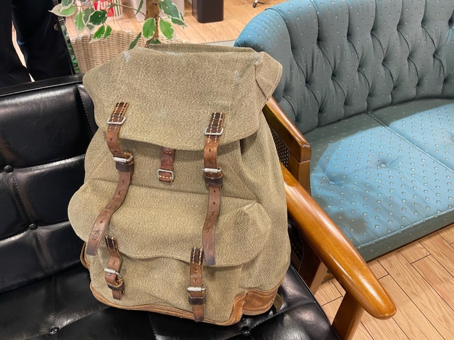VINTAGE/ヴィンテージ】スイス軍マウンテンリュックのご紹介！古着は
