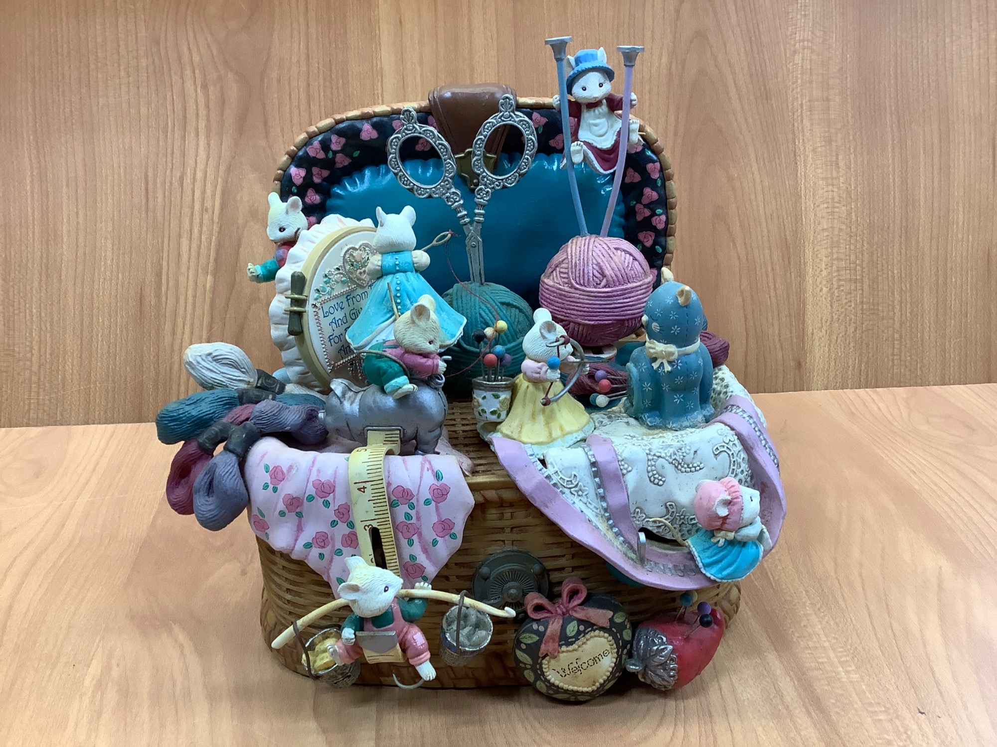 可愛らしいが詰まってます！】ENESCO（エネスコ）よりアンティーク