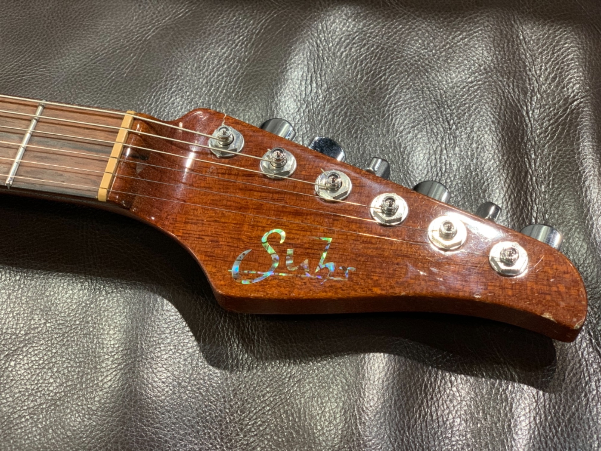 電撃入荷】Suhr(サー) エレキギター Standard Quilt Chambered が入荷