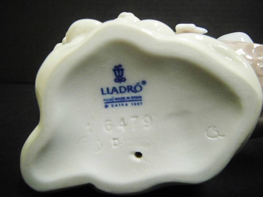 Lladro(リヤドロ) お月様のベッドが入荷しました！！｜2015年11月06日