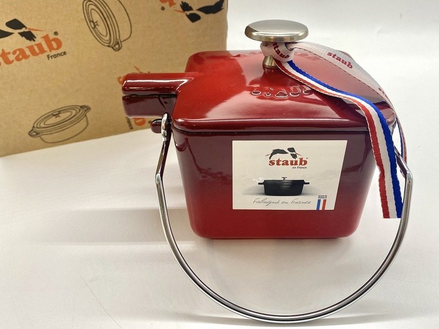 staub スクエアティーポットピメントteapot ケトルトリベット付き