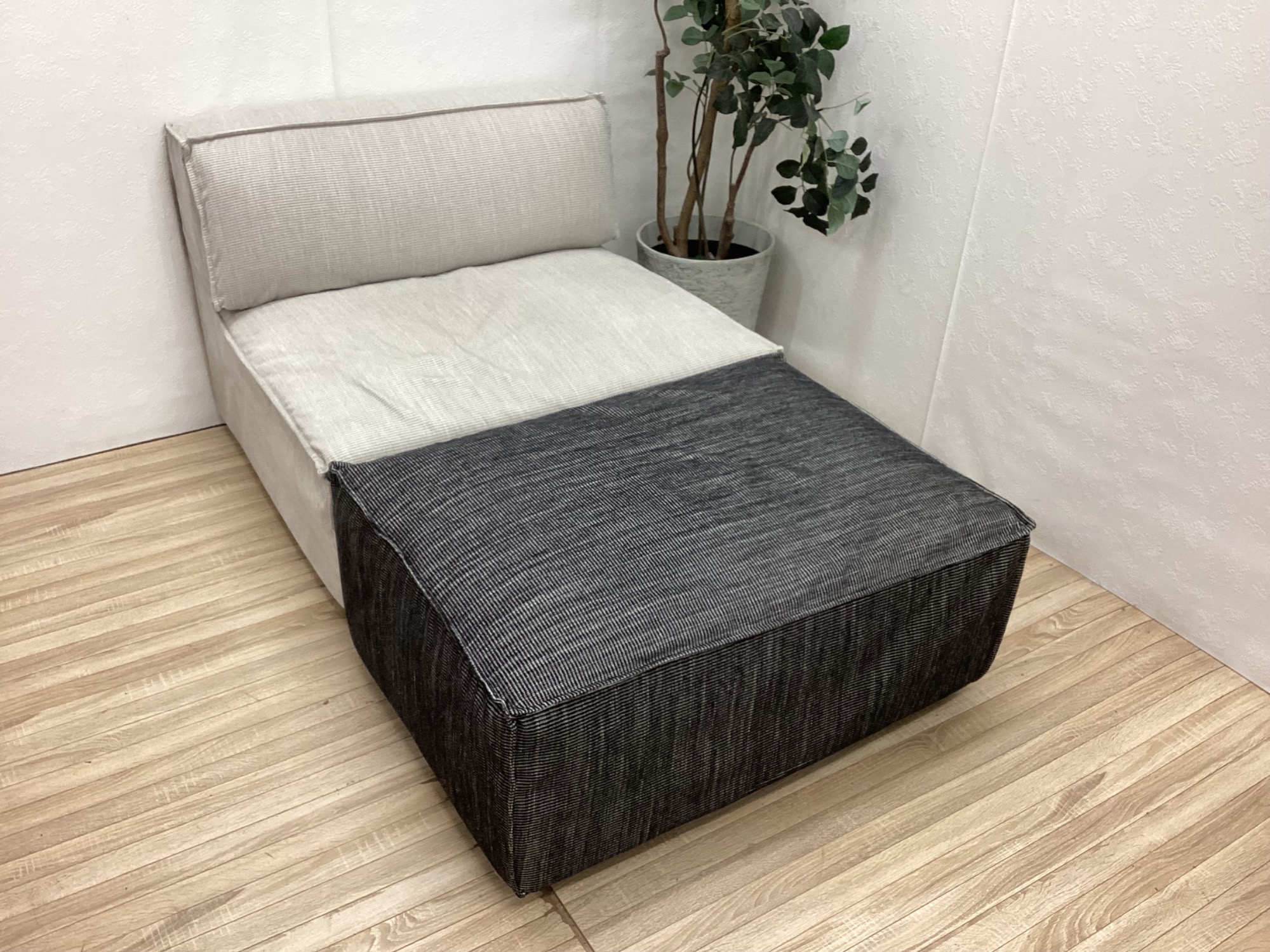 新入荷情報】極上の座り心地！！ACTUS(アクタス)のMITON(ミトン