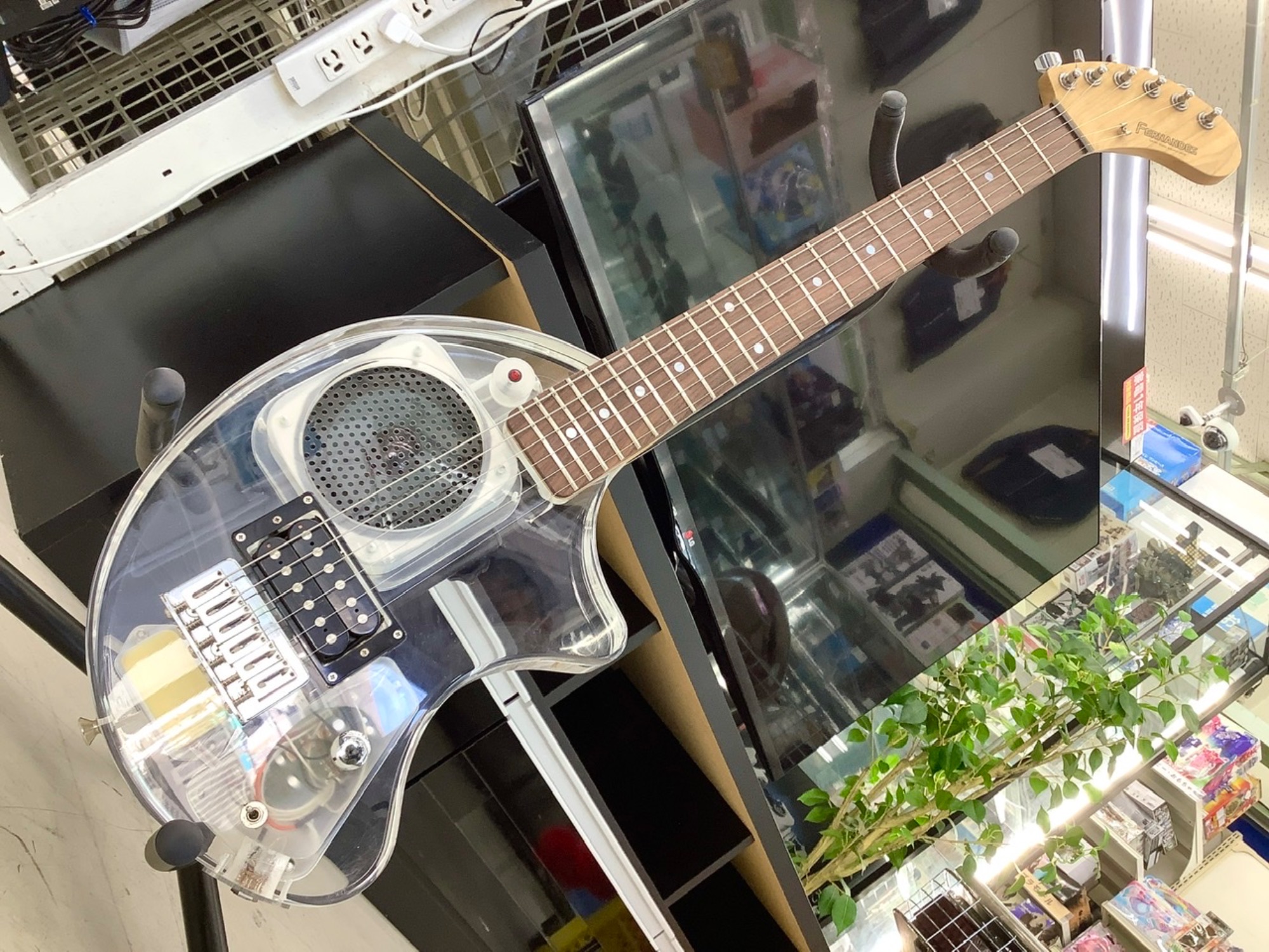 FERNANDES エレキギター ZO-3 スケルトンボディ 買取入荷!!｜2022年11