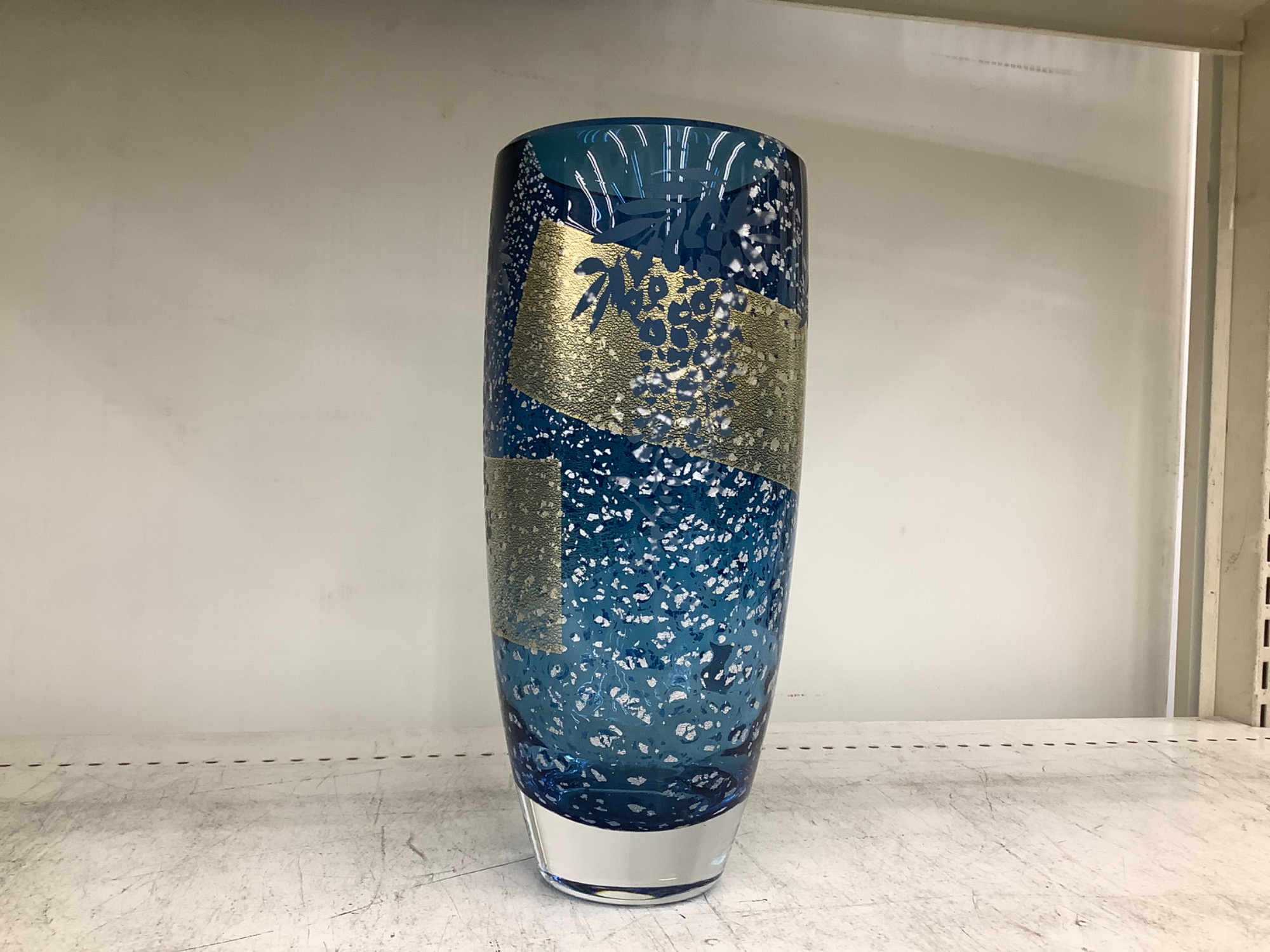 東洋佐々木グラスの花瓶（東京都伝統工芸品マーク付き）を入荷いたし