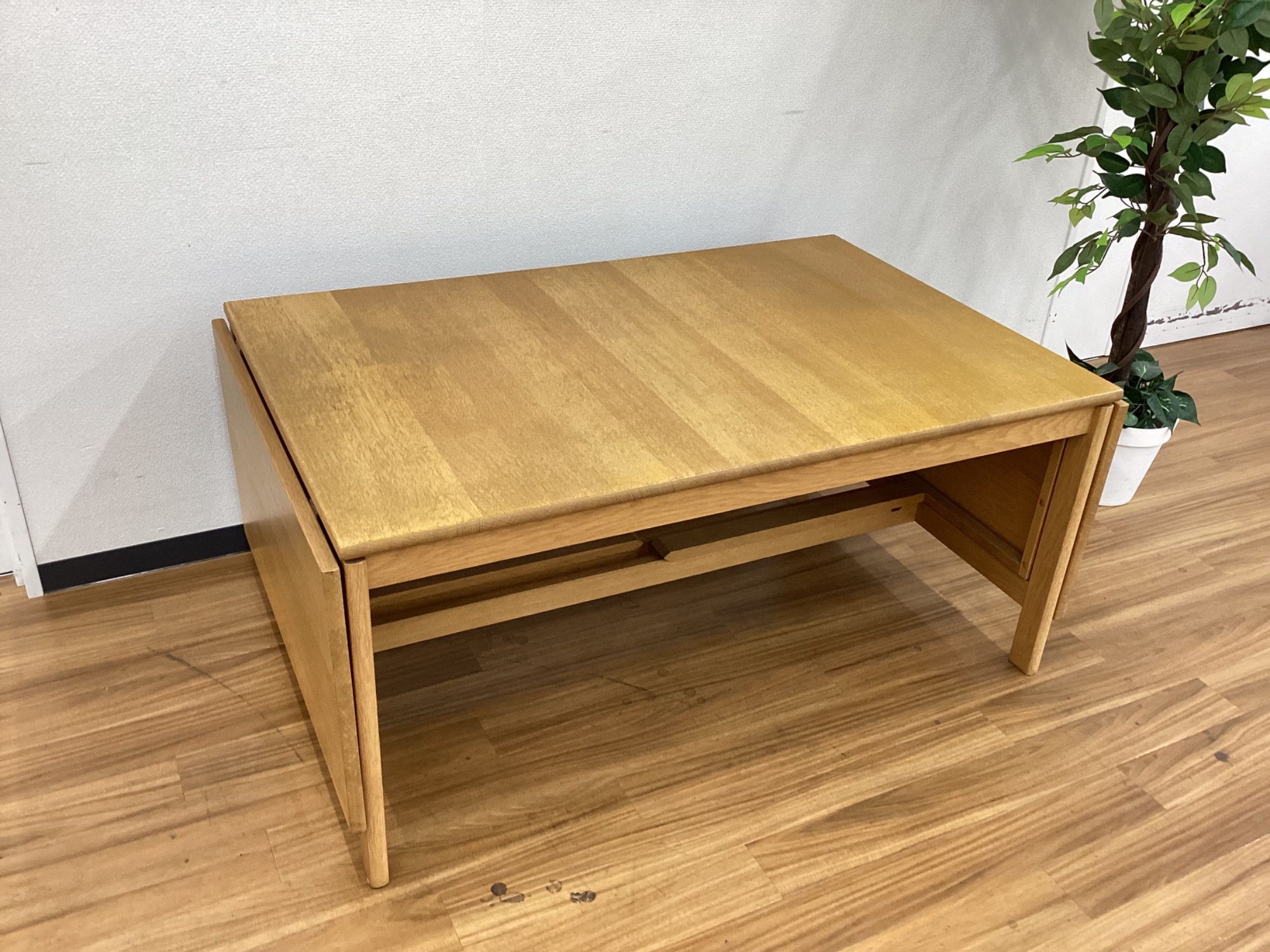FREDERICIA（フレデリシア）】デンマーク製の伸長式の大型リビング