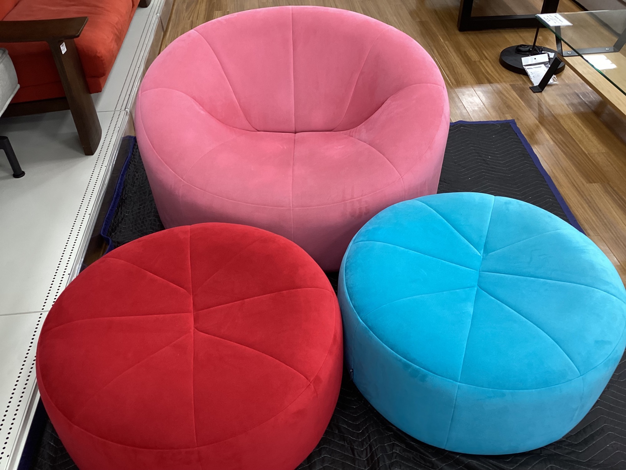 Ligne Roset/リーン・ロゼ】ロゼパンプキンシリーズ販売中！｜2025年05