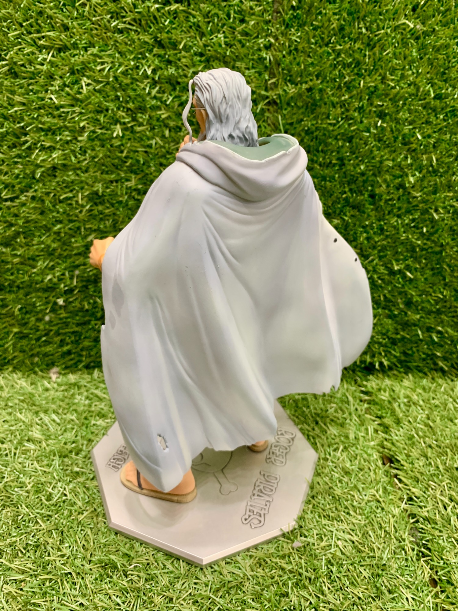 ONEPIECE(ワンピース)冥王シルバーズ・レイリーフィギュア渋いです