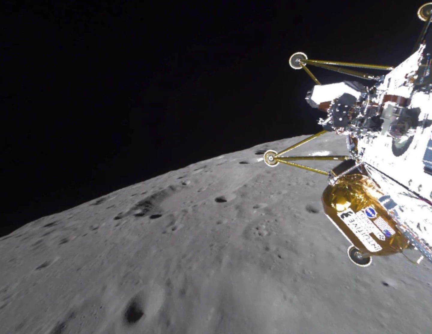 The Athena Lunar Lander Also Fell Over on its Side - Universe Today