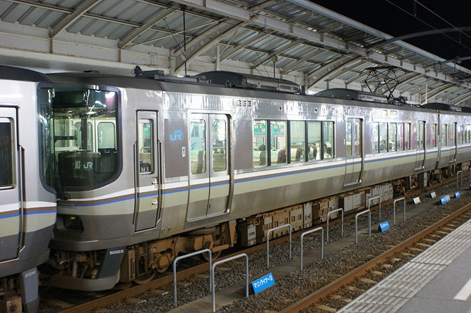 形式ガイド【223系・5000系】 - 日本の旅・鉄道見聞録-