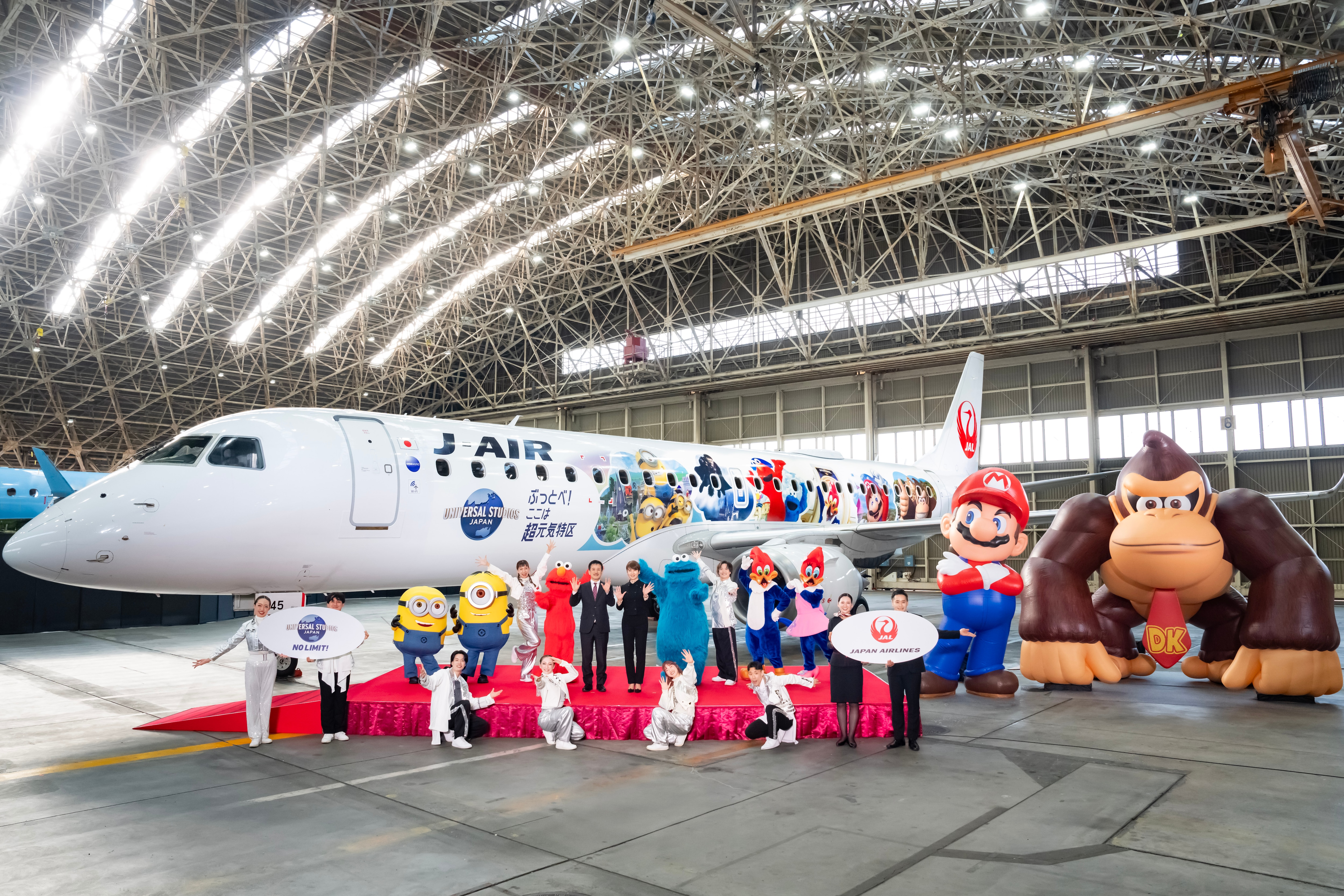 日本の空の旅を超元気に！ ドンキーコングやマリオに加え、ミニオンや