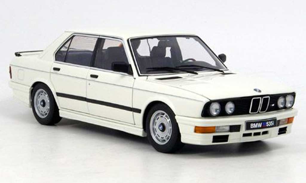 Miniature Bmw M5 E28 1/18 Autoart E28 535i Blanche 1985 - Voiture
