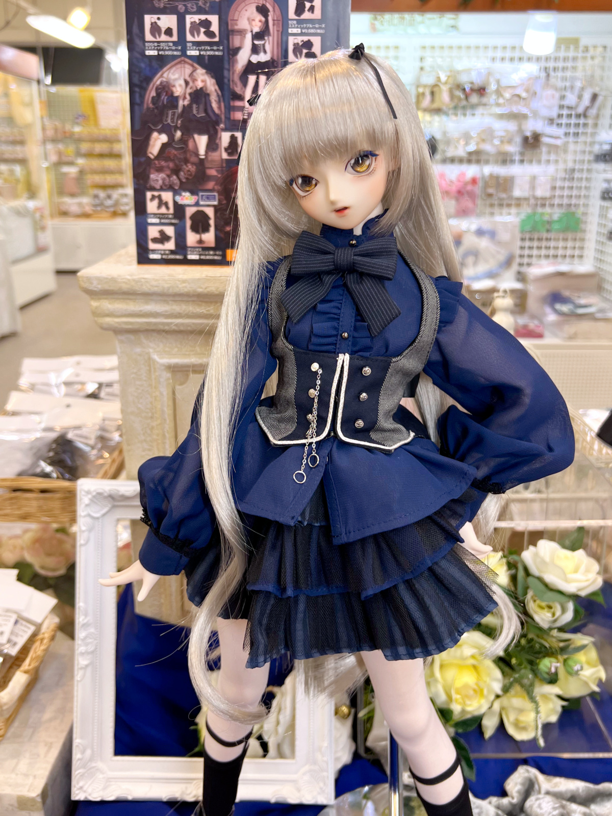 新作ドレス】深いブルーに輝きを秘めて「ミスティックブルーローズ」の
