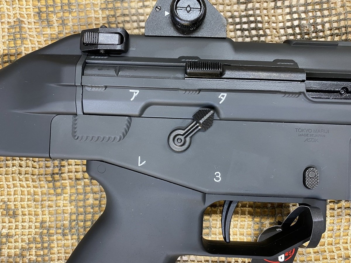 自衛隊といえばこれ！ 久々の再入荷『89式5.56mm小銃〈固定銃床型