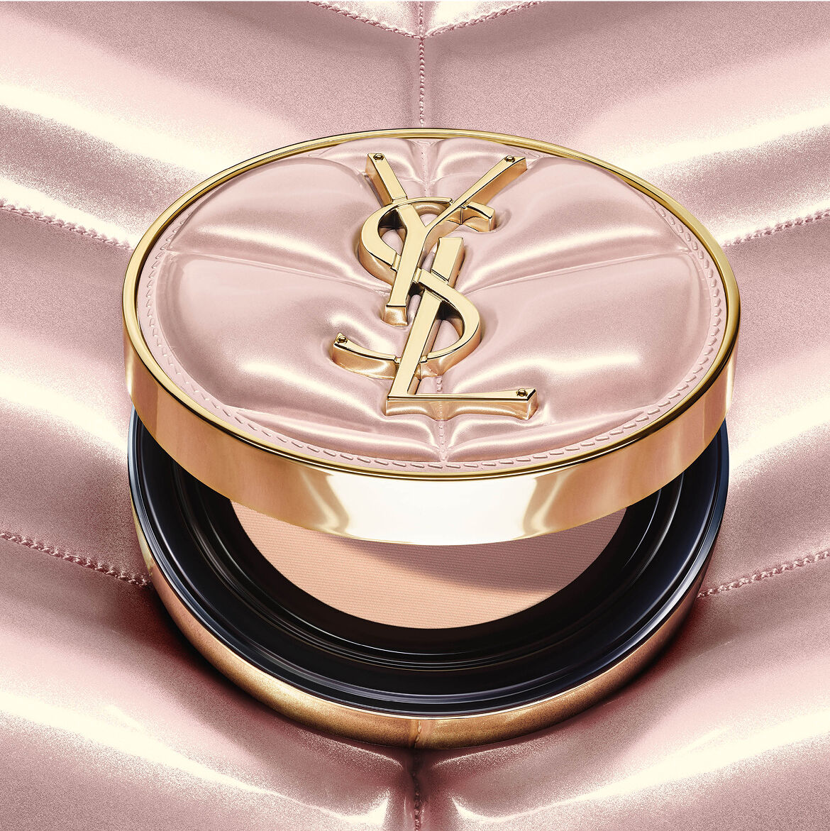 Touche Éclat Glow-Pact Cushion: Radiant glow foundation | YSL Beauty
