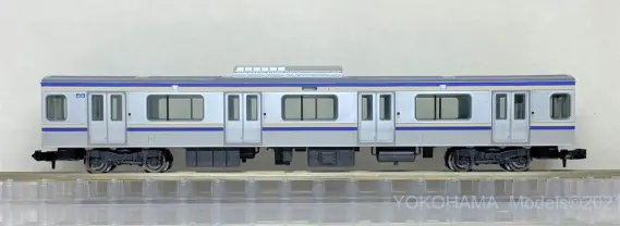 E235系1000番台「横須賀・総武快速線」が入線です。 TOMIX 98402 98404