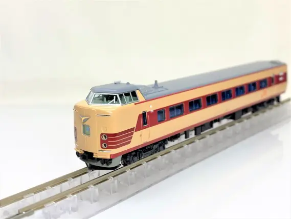 381系「パノラマしなの」登場時仕様 3両増結が入線しました。KATO 10