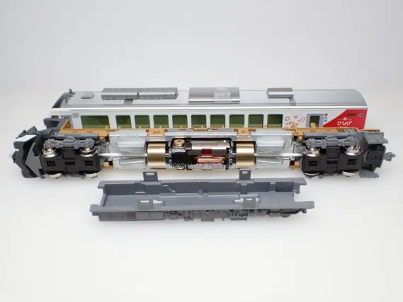 HB-E300系「ひなび（陽旅）」AH1編成が入線しました。KATO 10-1917 2両