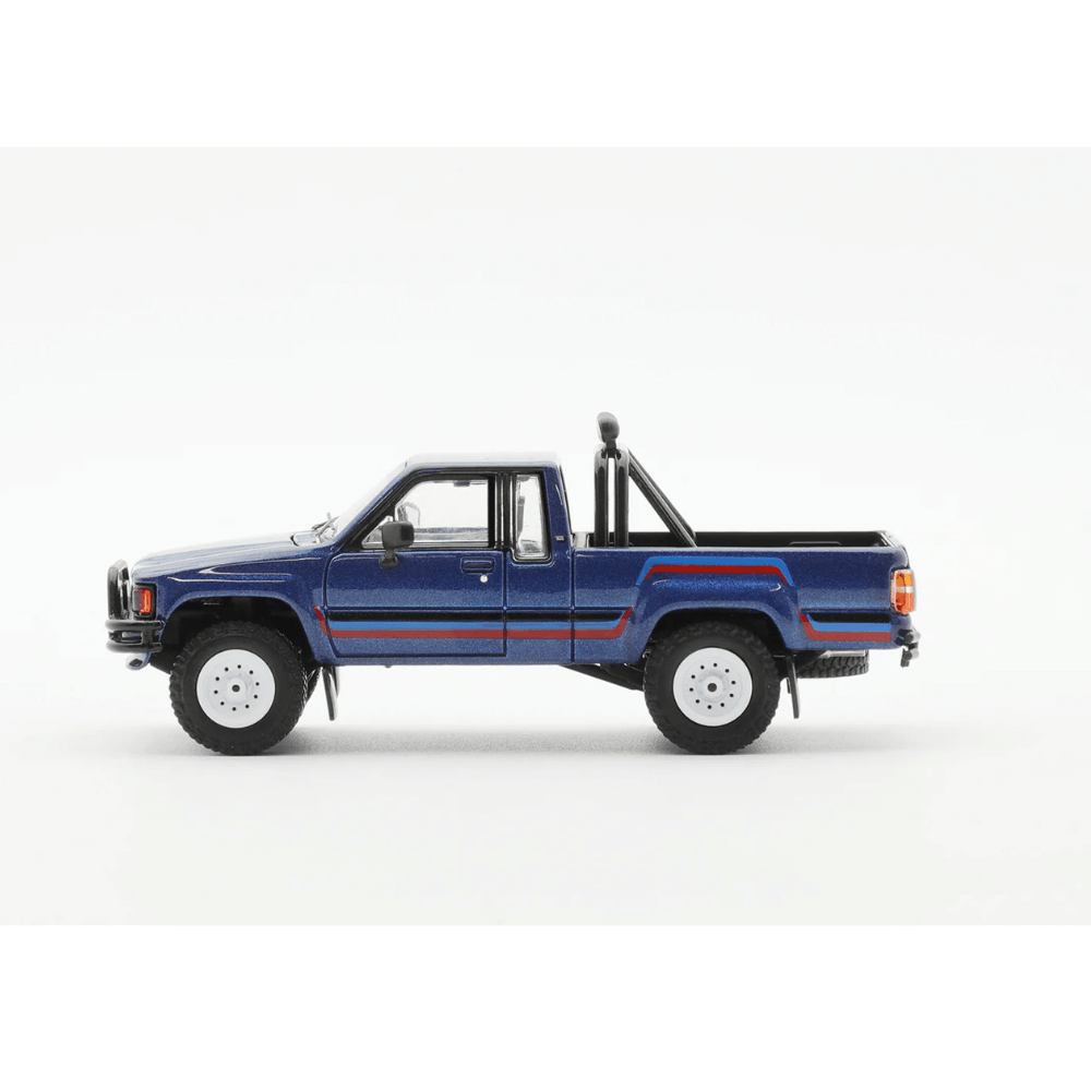 1985 Toyota Hilux SR5 Xtracab GCD 1/64 (3 Color Options) – Yota Force