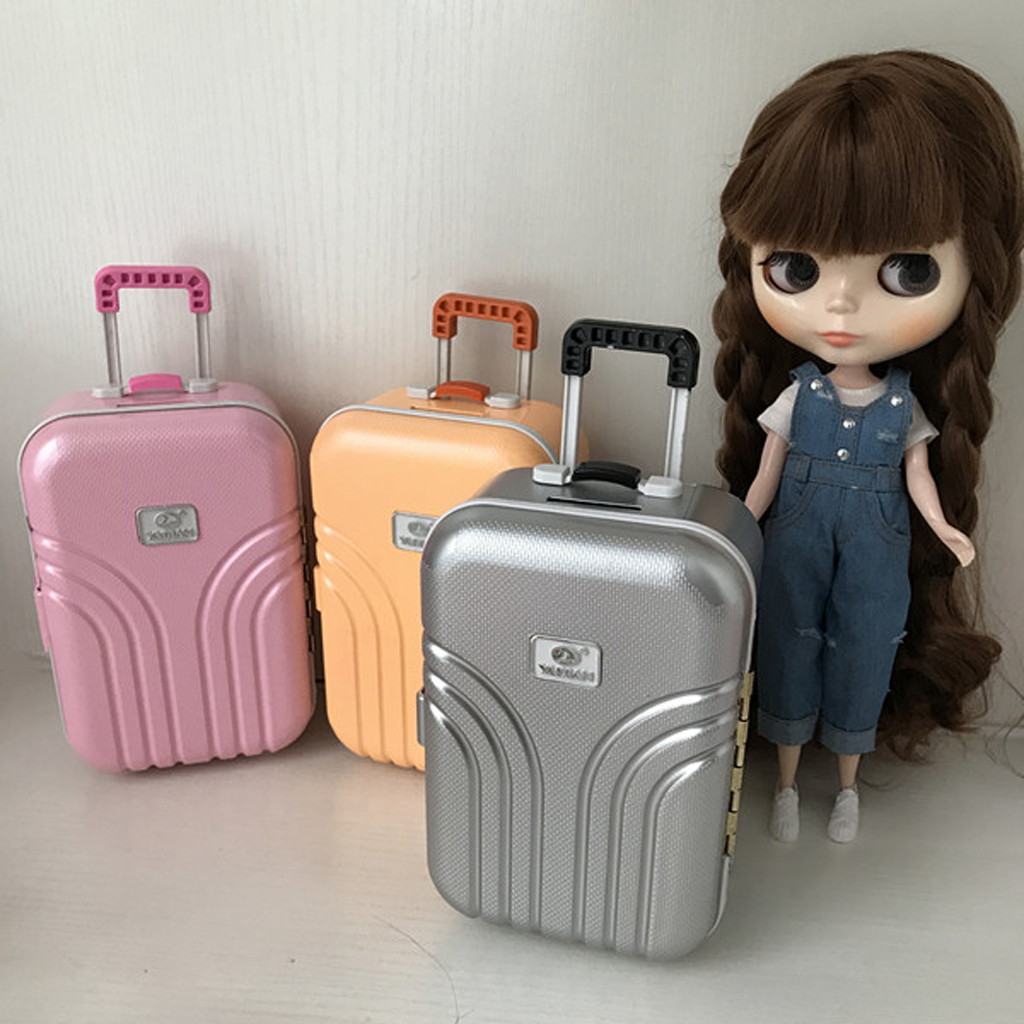 1/6スケールドールの持ち運びに最適なスーツケースアクセサリーとは？