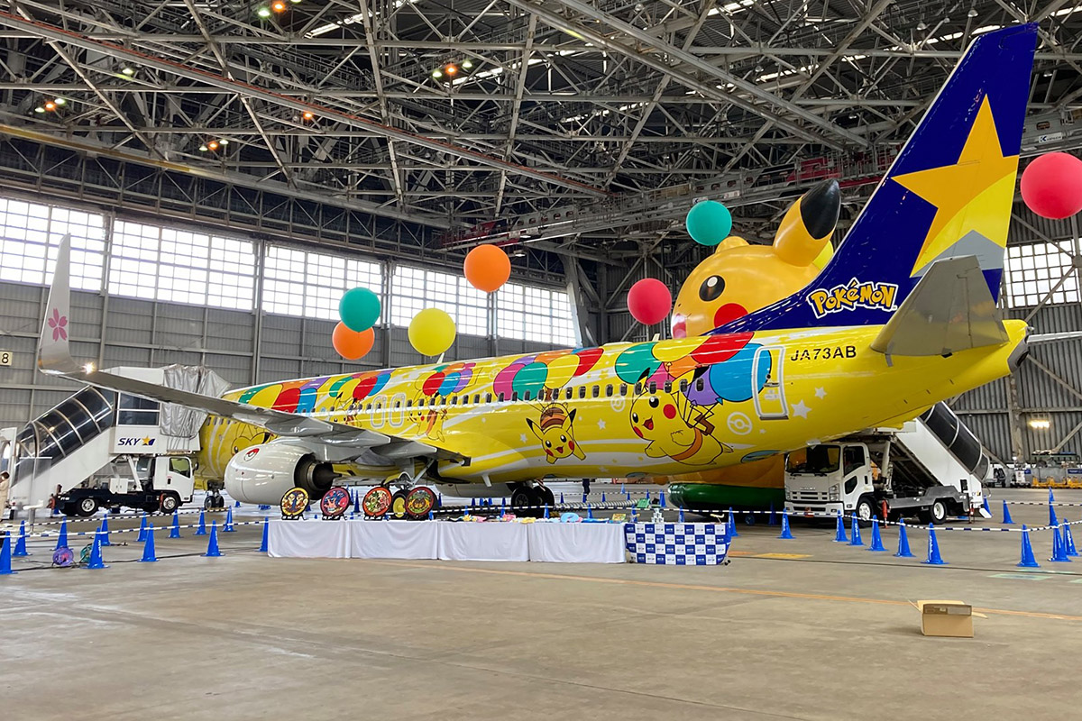 Jato Boeing 737 do Pikachu fica pronto e vira sensação no Japão