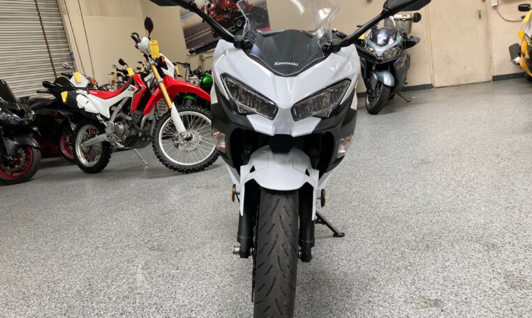2020 Kawasaki Ninja 400 PEARL WHITE - AK Motors
