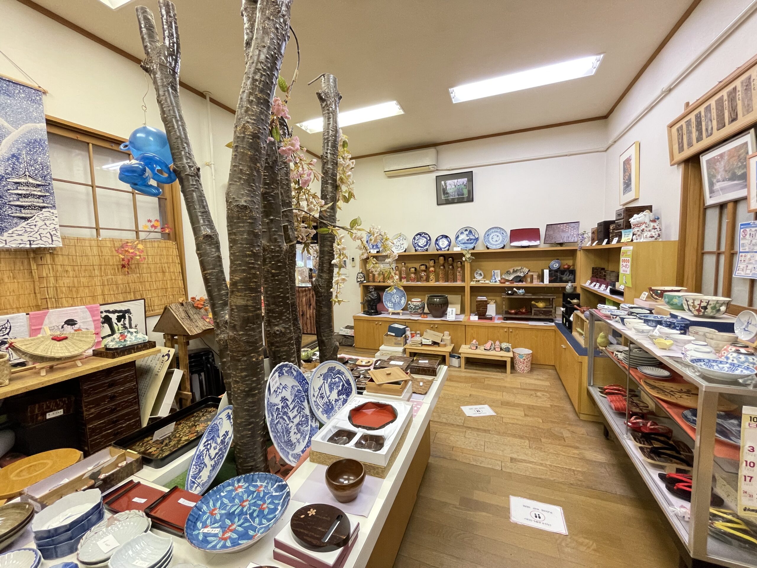 桜皮細工 工房櫻皮(かには) - 秋田の観光・体験・お土産｜秋田ふるさと村