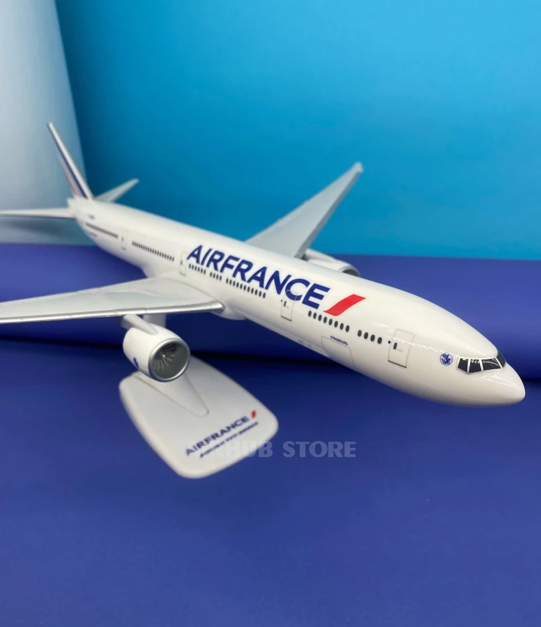 Aviation Aircraft Model Boeing 777-300ER Air France F-GSQJ 1:200