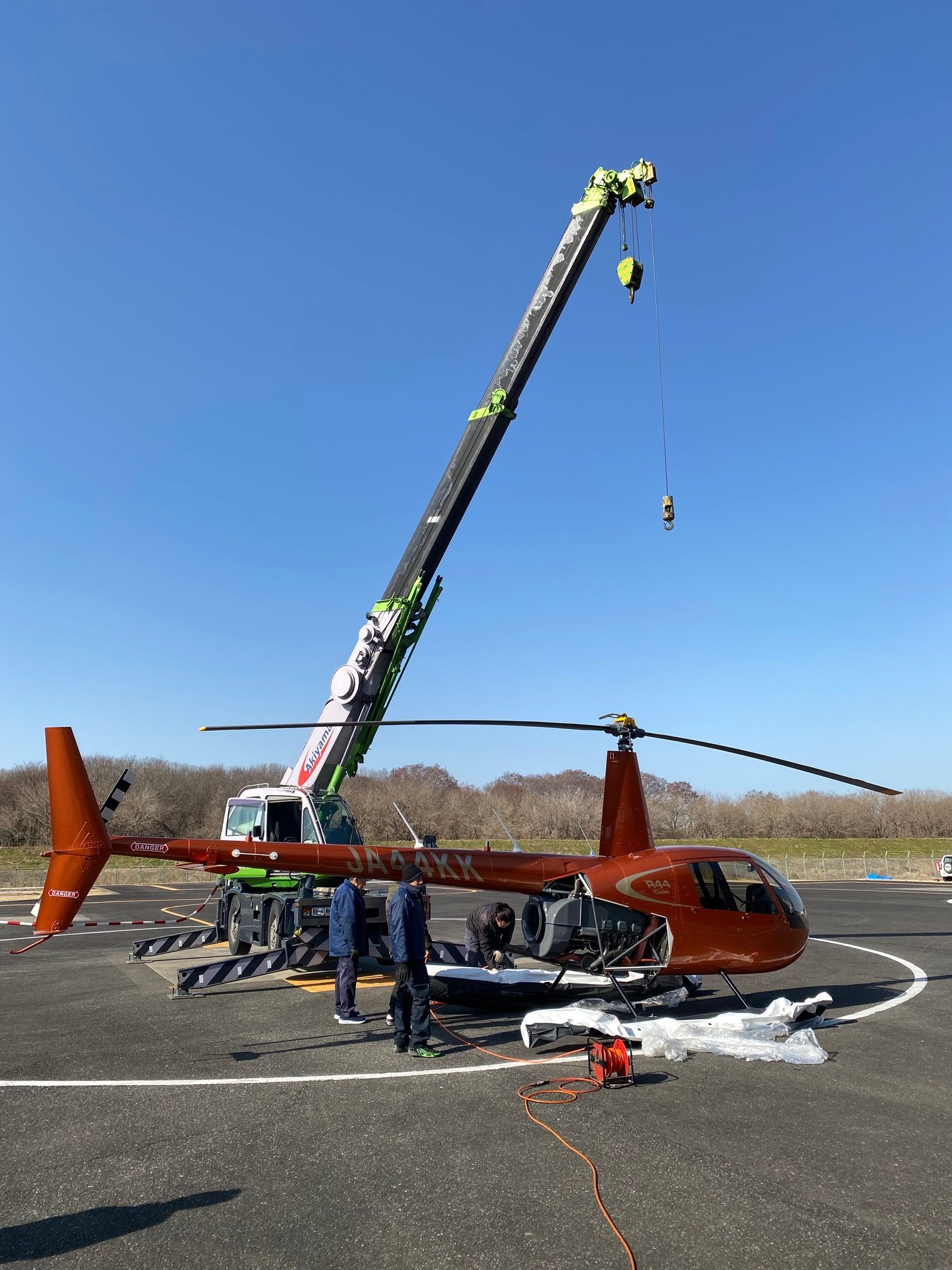 航空機マニア必見 ヘリコプタータイヤ 航空機マニア必見 ヘリコプター