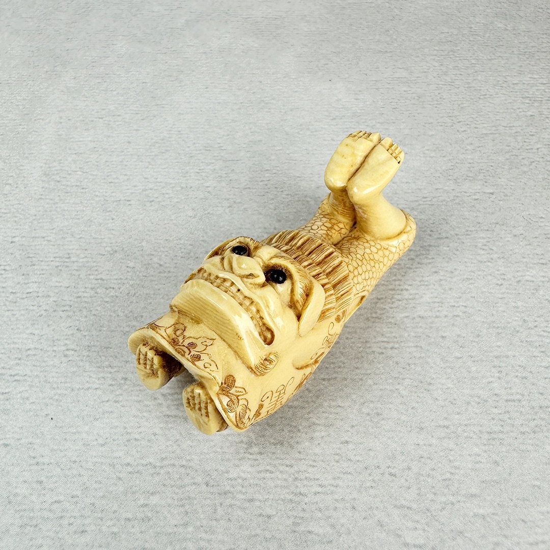 古美術 雨蛙象牙 根付 獅子舞 逆立ち