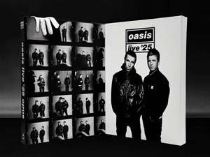 オアシス再結成ツアーのオフィシャル写真集『OASIS LIVE '25 OPUS