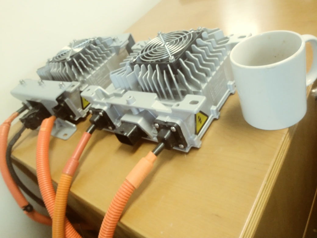 Elcon 3.3kW CAN bus Charger – ampREVOLT