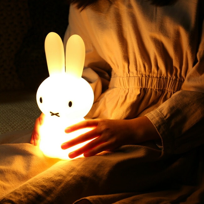 ミッフィー LEDライト Miffy Shines 22cm ぽんぽん叩いて簡単操作