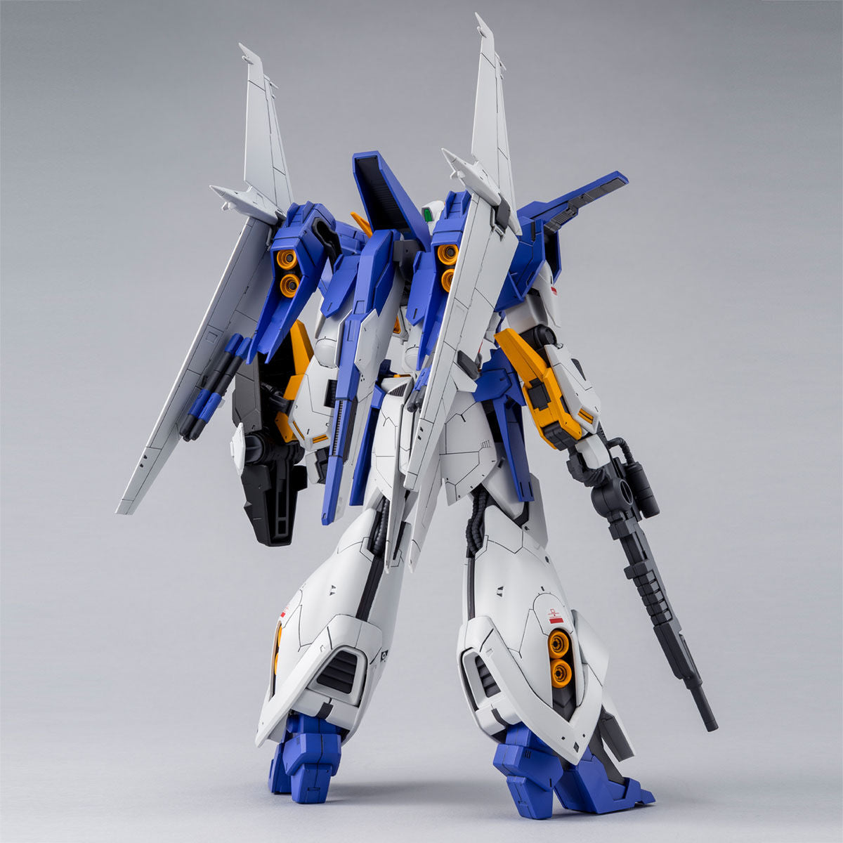 RE/100 Gundam Lindwurm P-Bandai | AnimeXtreme