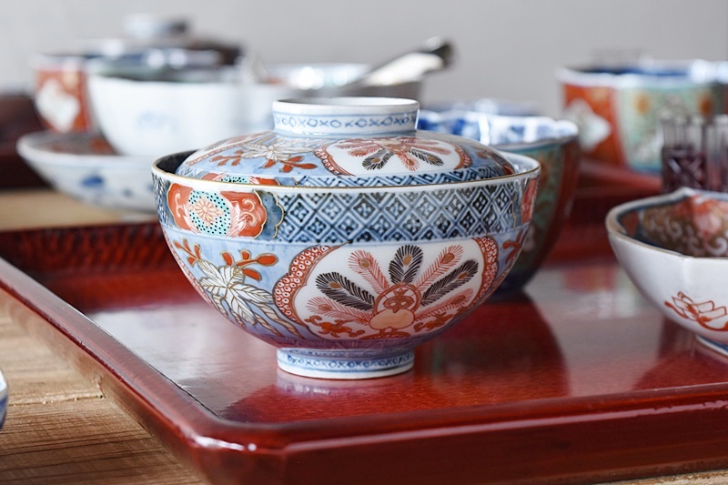 蓋茶碗□古九谷 染付 赤花唐草紋 8客 新田 蓋物 蓋鉢 時代物 骨董品□①