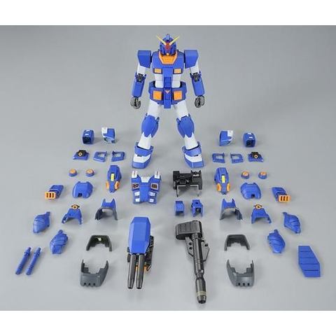 ゴツいブルーの装甲が目を引く「MG 1/100 フルアーマーガンダム