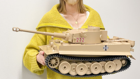 マックスファクトリーが肩幅以上もある戦車の模型をツイート！ figmaの