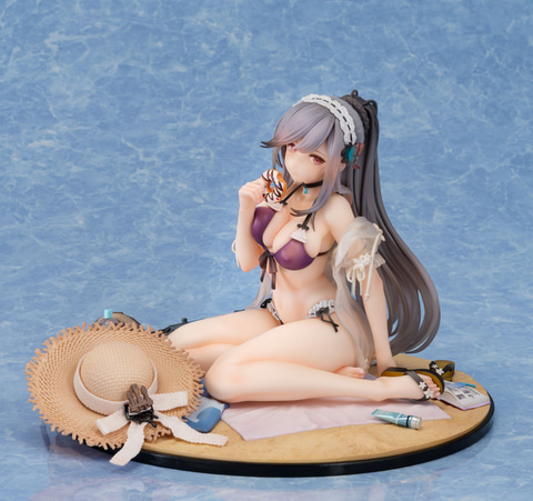 アズールレーン」より砂浜でドーナッツを頬張るダンケルクのフィギュア