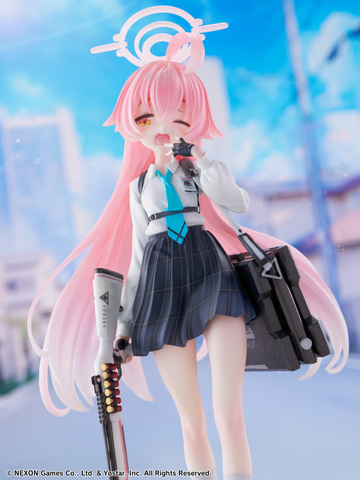 ブルーアーカイブ」よりアビドス高等学校3年生の「小鳥遊ホシノ」が