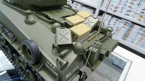 特別企画】「1/16RC M4シャーマン（105mm榴弾砲搭載型）メカニカル