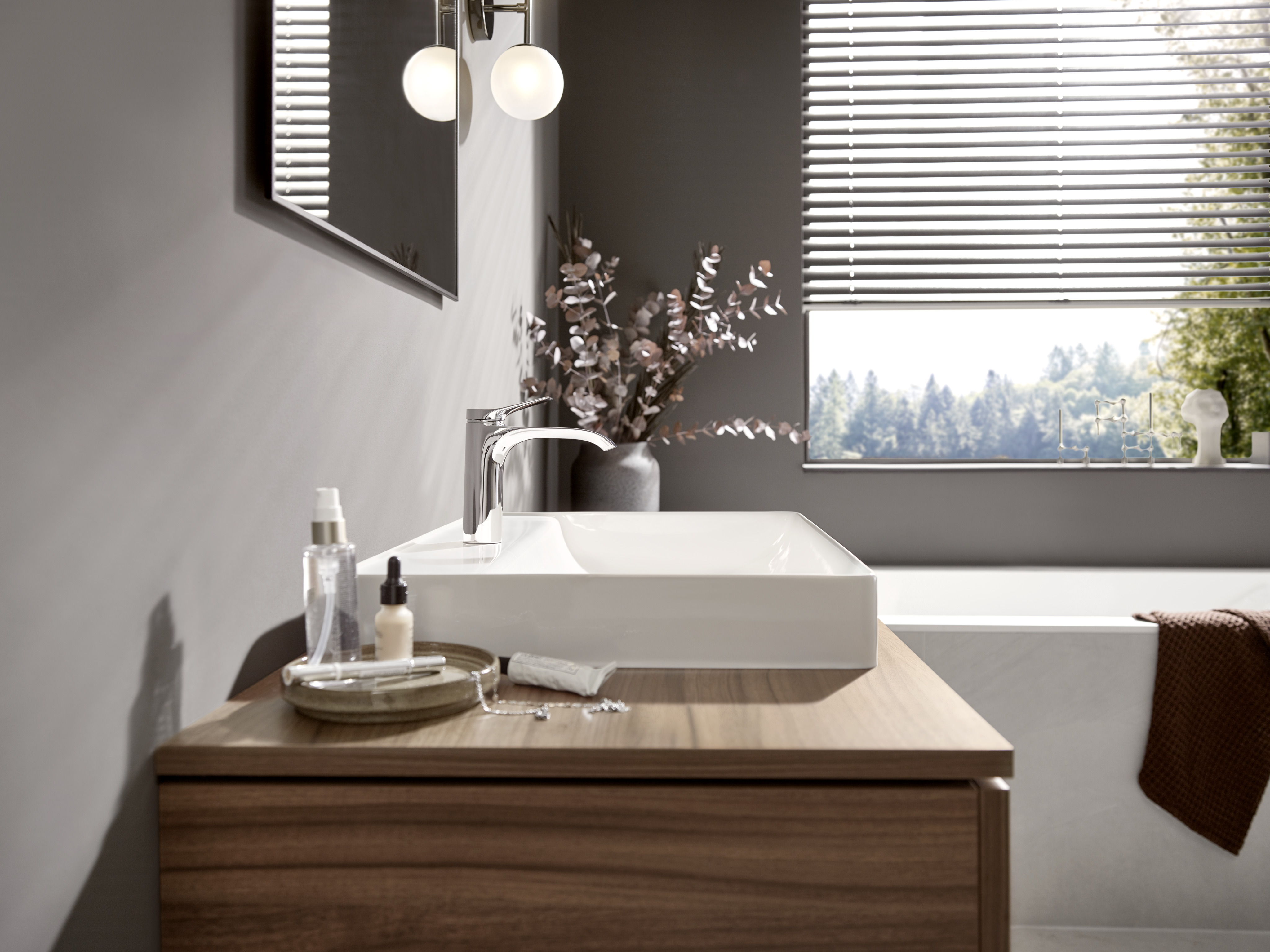 hansgrohe Washbasin mixers: Vivenis, Single lever basin mixer 110