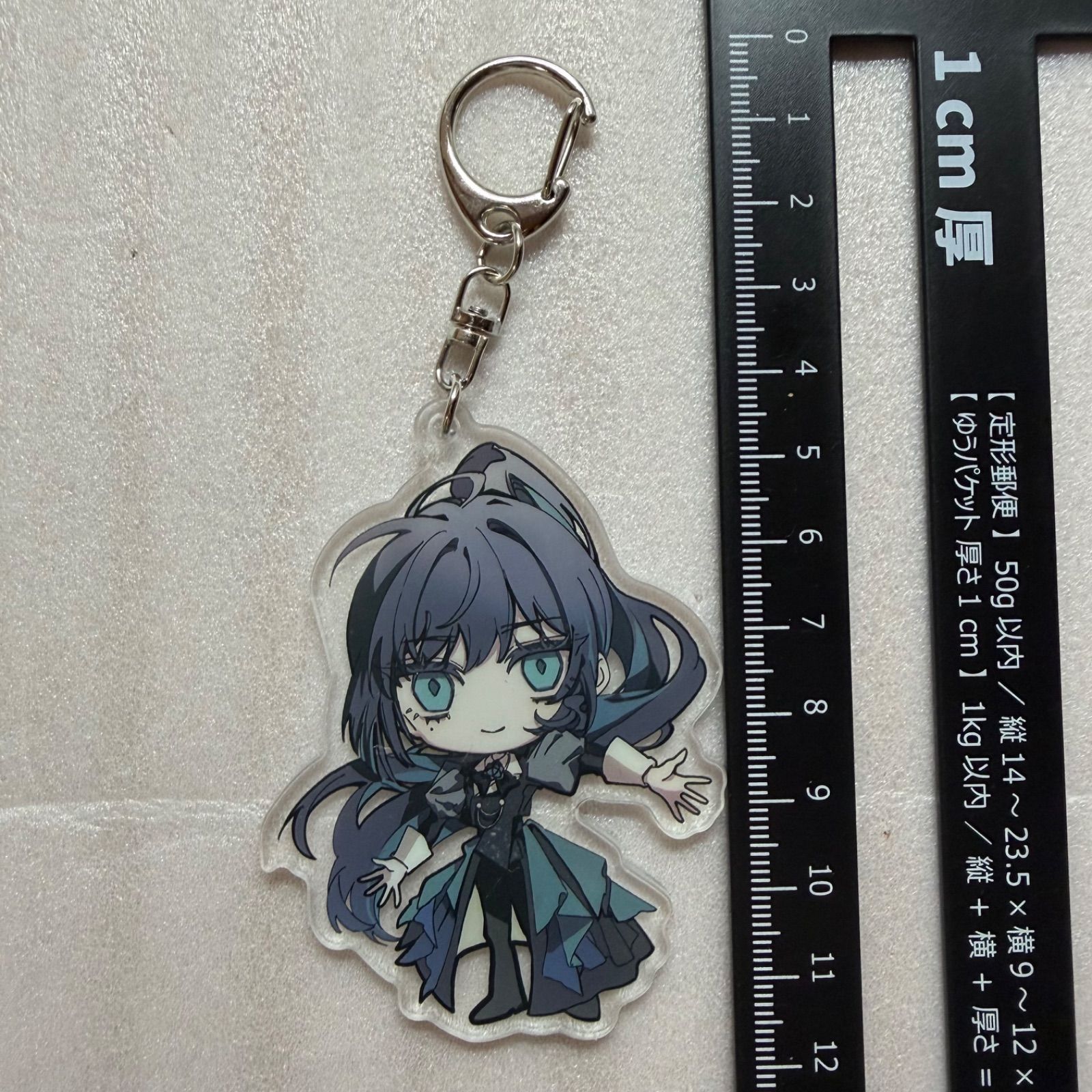 Ado 活発婉麗 アクリルキーホルダー よだか Q7 - メルカリ
