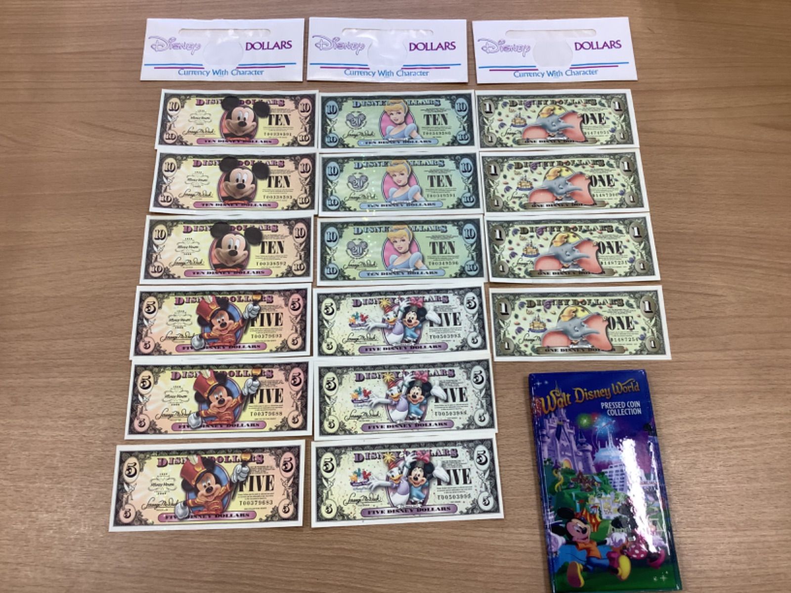 ディズニーダラー2005年3種類セットdisneydollars ディズニーダラー