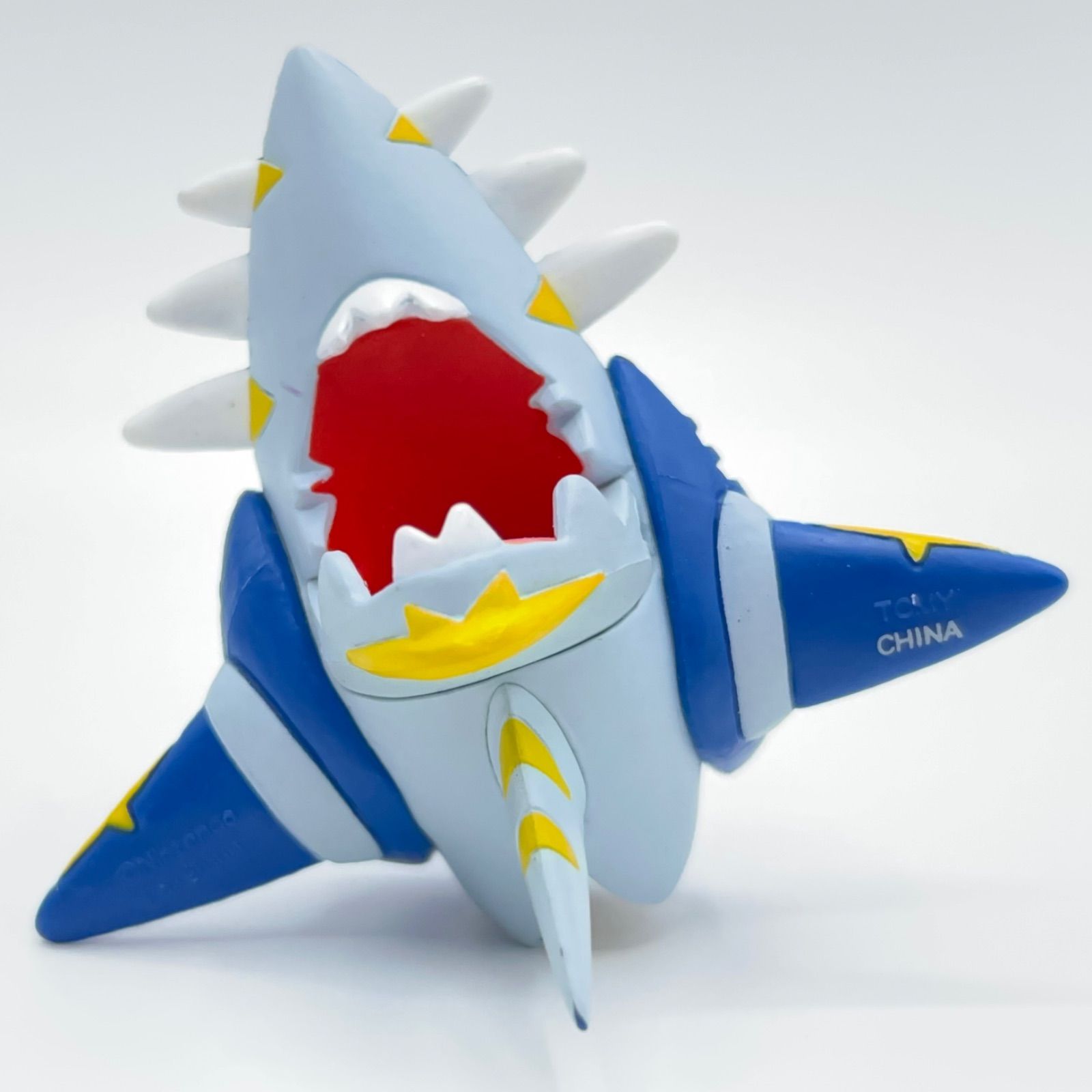 モンコレ メガサメハダー 台座付き - メルカリ