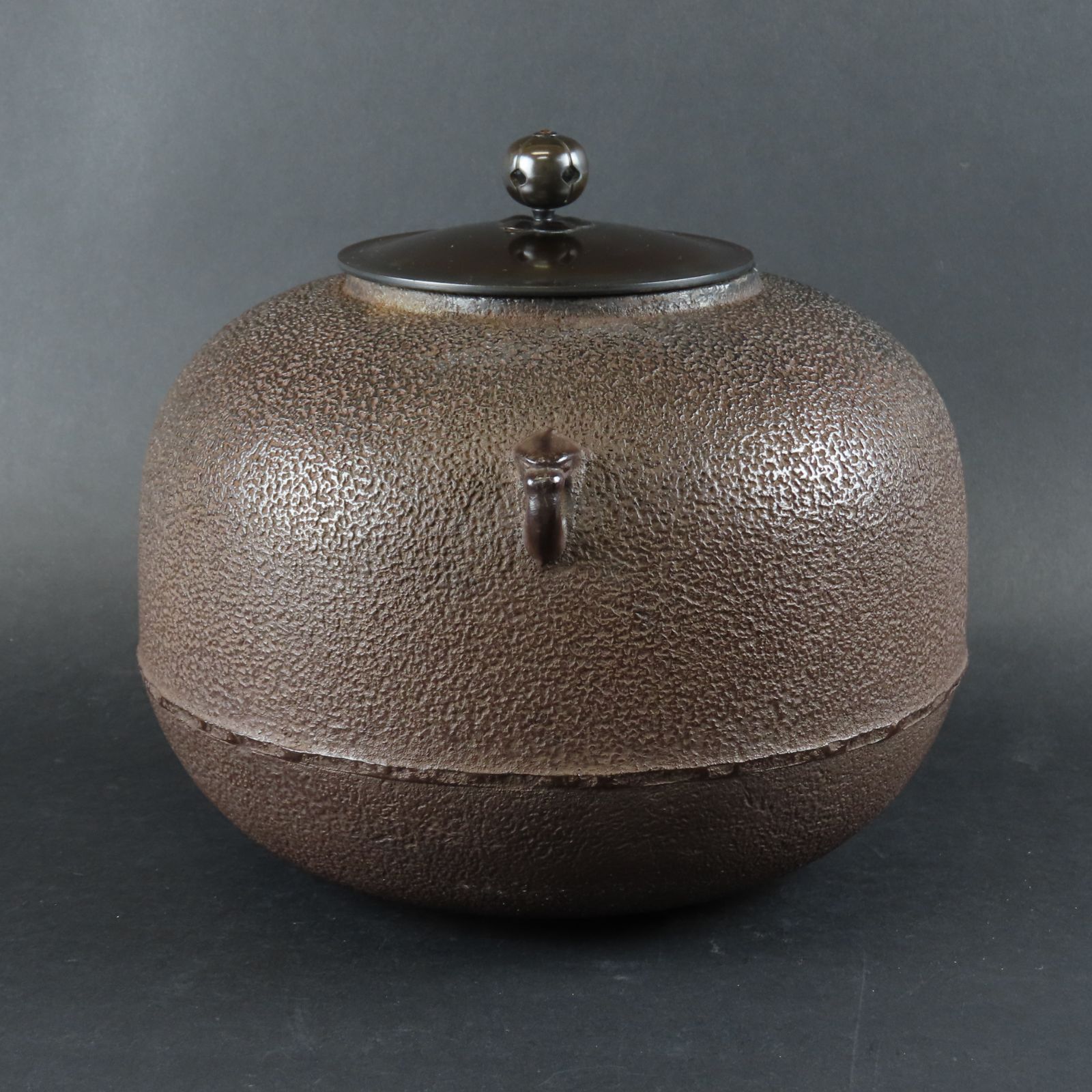 00s79 須藤浄義 真作保証 有名作家 丸釜 高さ21.5cm 在銘 共箱 茶釜
