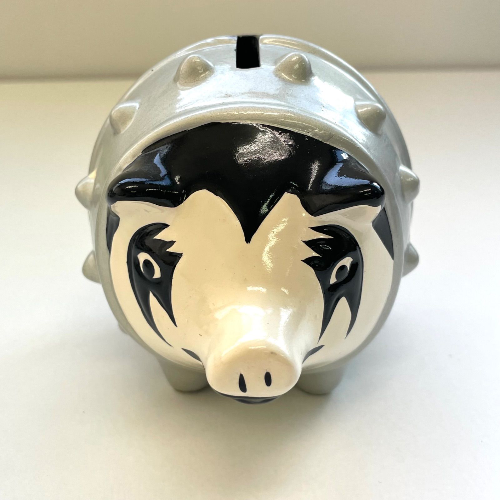 KISS 豚 貯金箱 4体 セット 陶器製 置物 インテリア コレクション